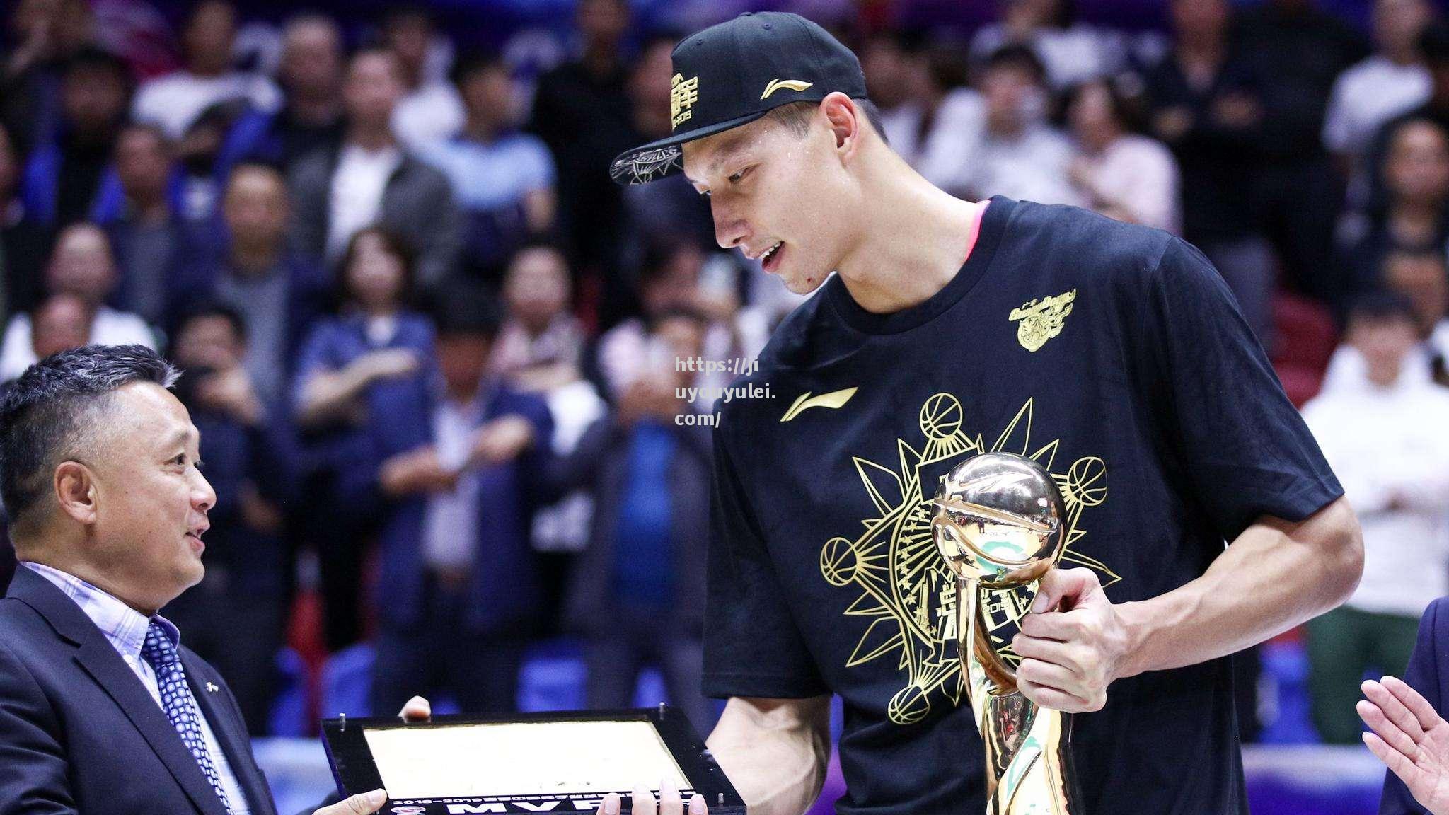 九游娱乐-易建联在NBA复赛中展现全面实力，荣膺最佳防守球员